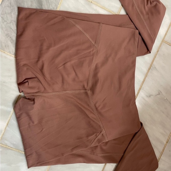 Girlfriend Collective Set - Picture 7 of 7